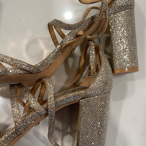 BADGLEY MISCHKA gold wedge heel - Picture 4 of 4